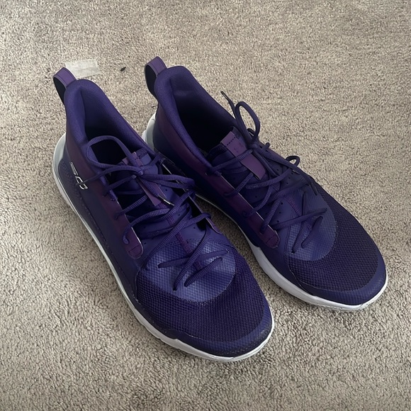 Sz15 Curry team 'purple white'